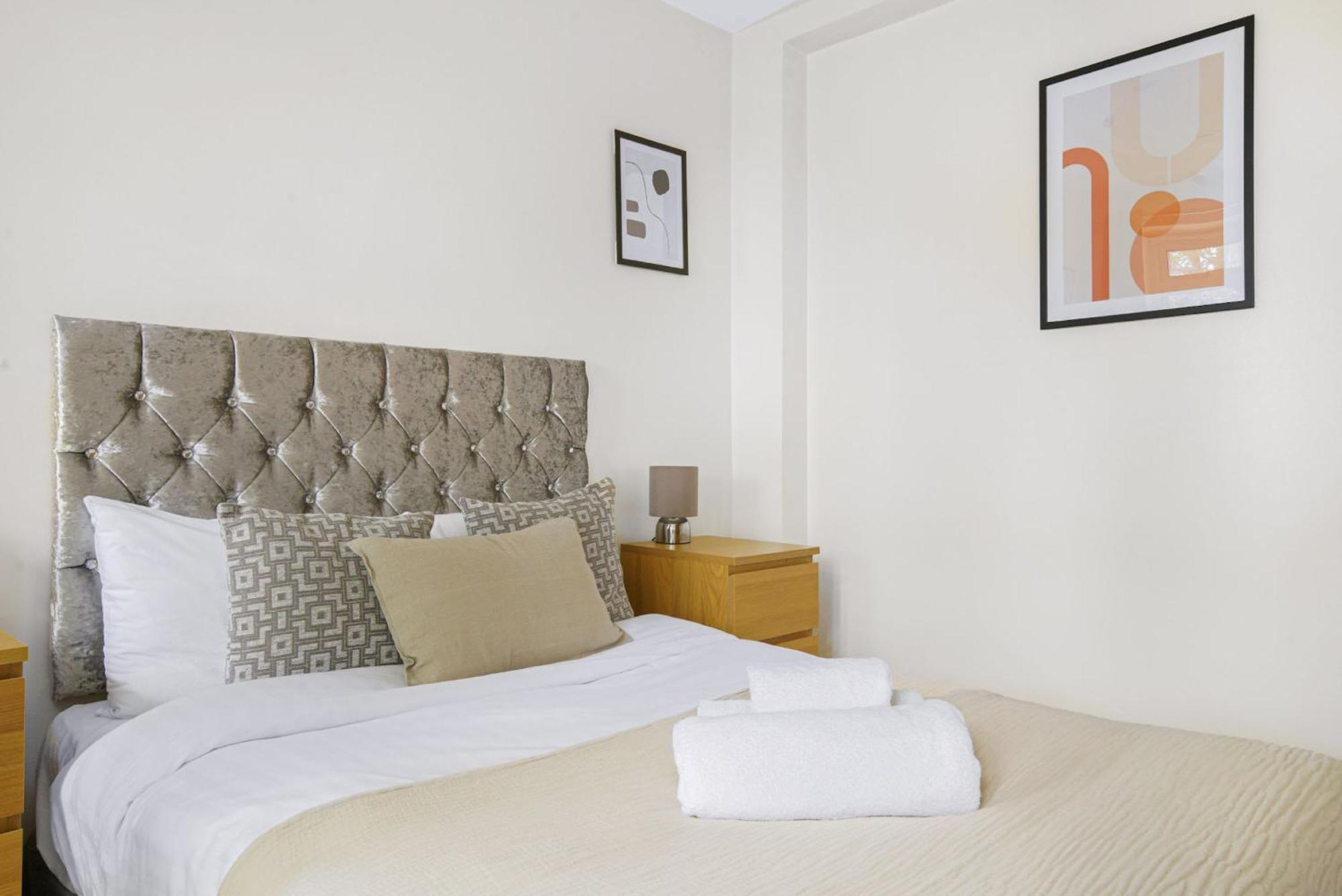Paddington - 2Br With Balcony - Cityapartmentstay London Bagian luar foto