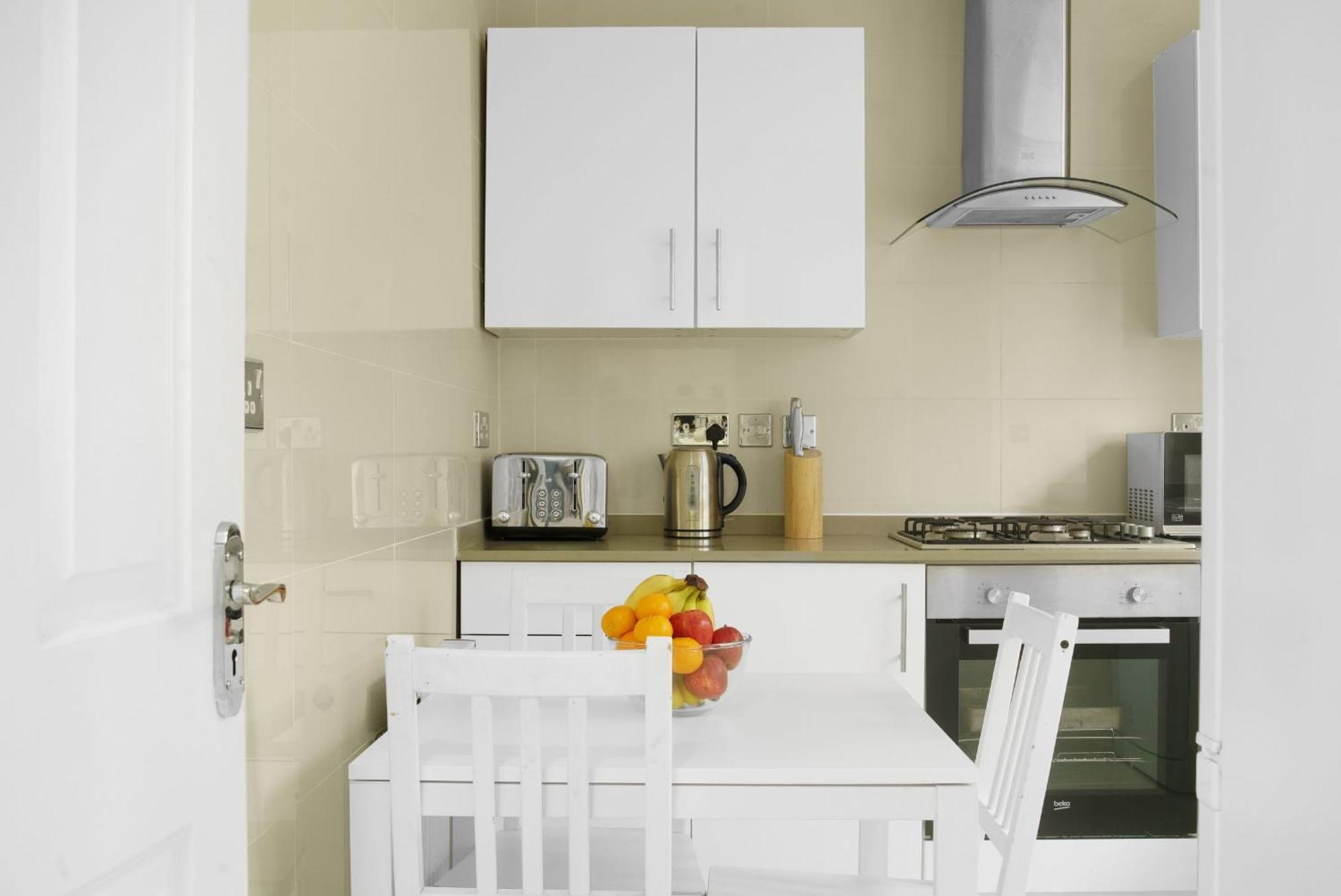 Paddington - 2Br With Balcony - Cityapartmentstay London Bagian luar foto