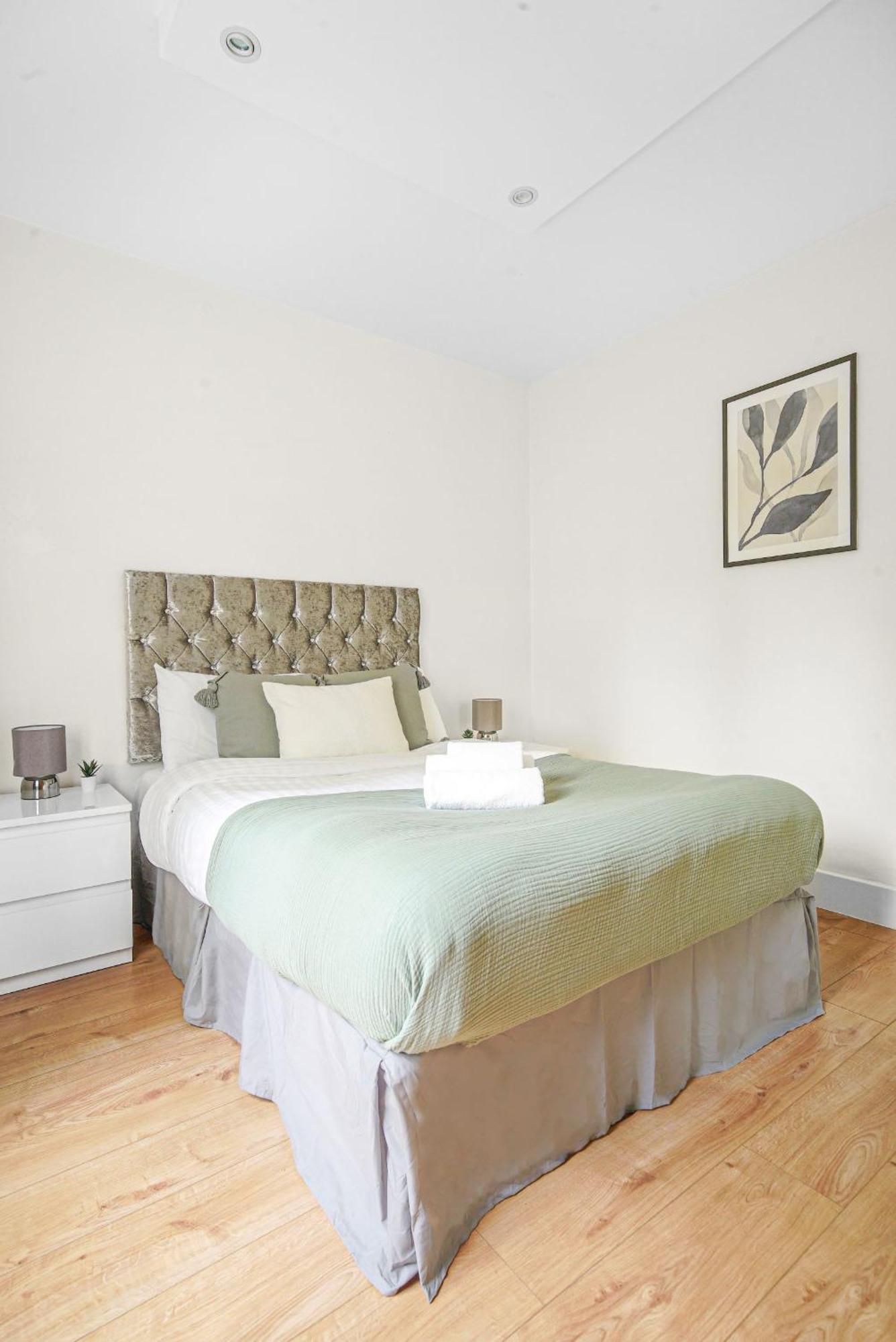 Paddington - 2Br With Balcony - Cityapartmentstay London Bagian luar foto